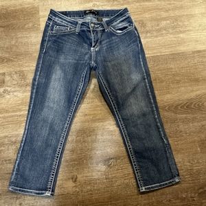LOVE INDIGO Capri  size6 medium wash pre-owned excellent condition